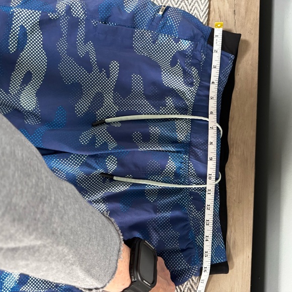 lululemon athletica Camo Blue Shorts - Picture 10 of 12